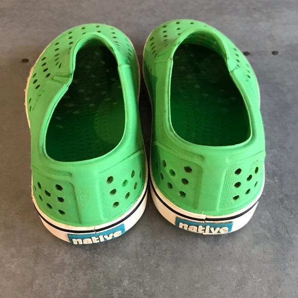 Native Toddler Slip Ons Size 9 - Picture 3 of 5